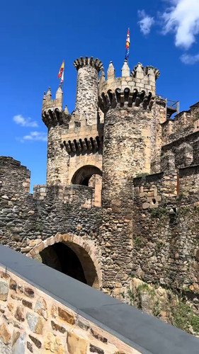 pO Pes4DkSUPHms2.jpg