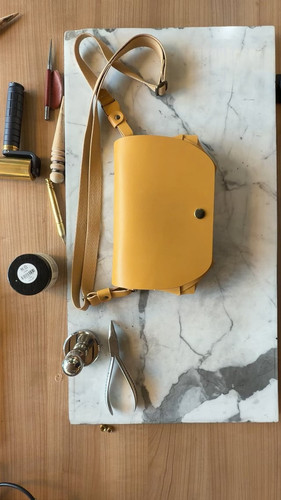 just finished this bag in honey gold vegtan leather edges v0 aDN0MGNsbWN4Z25nMS2AOfNy965SKJhDwKyLPjL.jpg