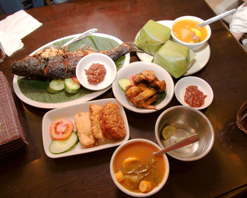 Food Sundanese Restaurant, Jakarta.jpg