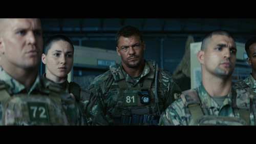 War.Machine.2026.2160p.NF.WEB DL.CZ EN.DD+5.1.Atmos.DoVi.HDR.H.265 RiTCHiNS0N.mkv 20260307 101813.91.jpg