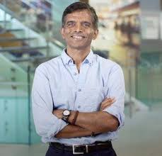 Professor Ashwath Damodaran.jpg