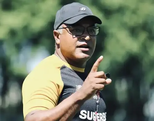 Após início promissor, São Paulo vive momento de alerta com Roger