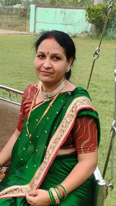 rathore sir wife cropped.jpg