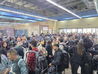 مصادر عبرية: مئات المستوطنين عالقون في مطار العقبة بعد الإلغاء الفوري للرحلات الجوية الأردنية....