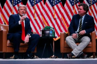 الإعلامي الأمريكي "تاكر كارلسون" يرد على "ترامب" بشأن مطالبته لإيران بالاستسلام الكامل: "الاستسلام غير المشروط يعني أن القوات الأجنبية يحق لها اغتصاب ...