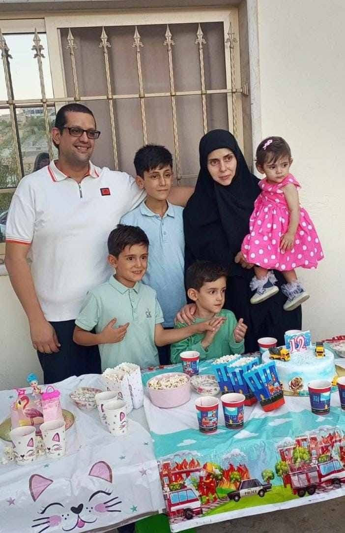 مجزرة جديدة.. استشهاد الدكتور مصطفى الزين وزوجته فاطمة غصن وأطفالهما الأربعة بغارة للاحتلال على بلدة شمسطار في لبنان....