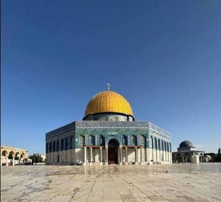 سلطات الاحتلال تواصل إغلاق المسجد الأقصى لليوم الثامن، في سابقة لم تحدث سوى خمس مرات منذ احتلال القدس عام 1967....