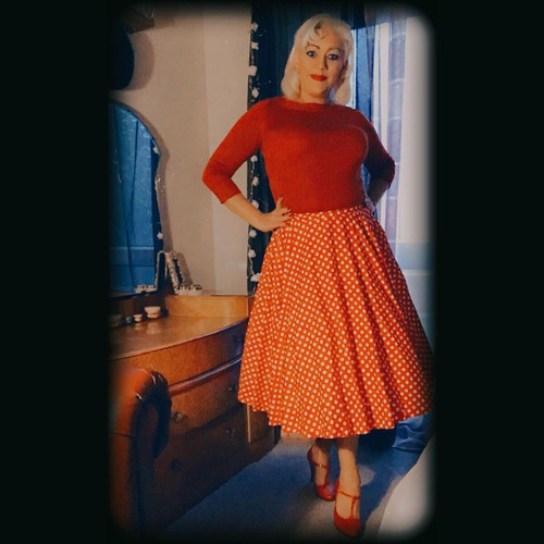 pinupmissnancygrace 20201128 p 2452371002609409250 1 2452371000277527803.jpg