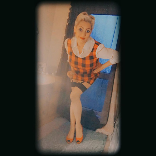 pinupmissnancygrace 20201115 p 2443028614887935323 2 2443028610869670715.jpg