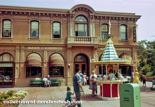 Drewry 8 56 TownSquare.jpg