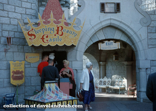 BlueStripKRM 2 1 59 Castle2.jpg