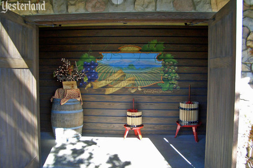seasons17 entrance2003ah.jpg