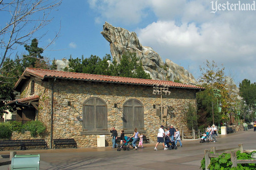 seasons17 grizzlypeak2001tm.jpg