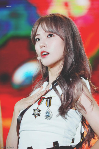 chakhrit srinarang 21910.jpg