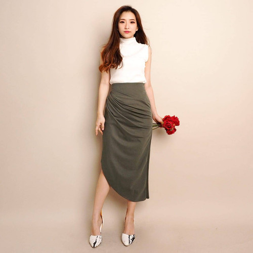 Piony Layer Skirt IDR 94,000 (2).jpg