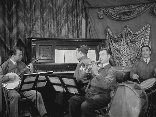 Mixed Magic 1936 1080p DTS HAGBARD mkv 20190914 014411 762.png