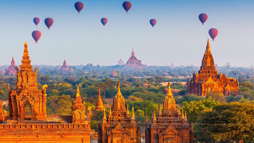 temples in Bagan, Myanmar.jpg