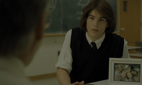 The.Virgin.Suicides.1999.2160p.HDR.UHD.BluRay.DTS HD.MA.5.1.x265 10bit HDS.mkv 20220709 213240.830.png