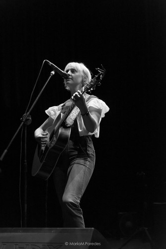 Laura Marling 2016 04 12 Live at La Trastienda Montevideo 01.jpg