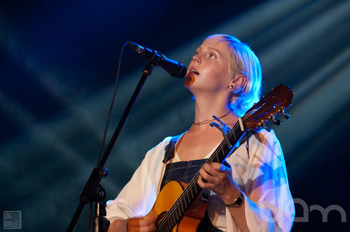 Laura Marling 2016 04 17 Live at Auditorio Los Incas Peru 01.jpg