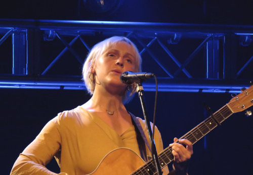 Laura Marling 2016 04 13 Live at La Trastienda Buenos Aires 04.jpg