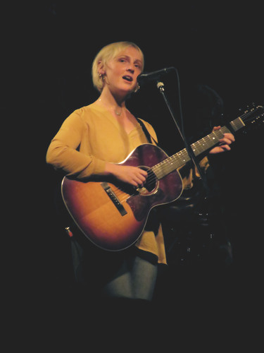 Laura Marling 2016 04 13 Live at La Trastienda Buenos Aires 06.jpg