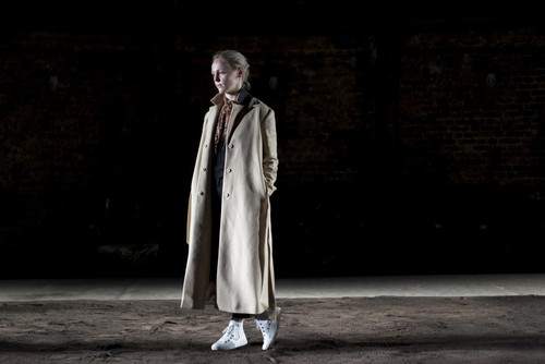 Laura Marling 2016 11 20 Almeida Theatre London 01.jpg