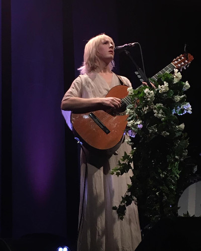 Laura Marling 2017 03 08 Live at O2 Academy Leeds 01.jpg