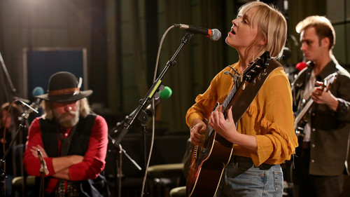 Laura Marling 2016 12 06 Live at Maida Vale BBC Radio 4 04.jpg
