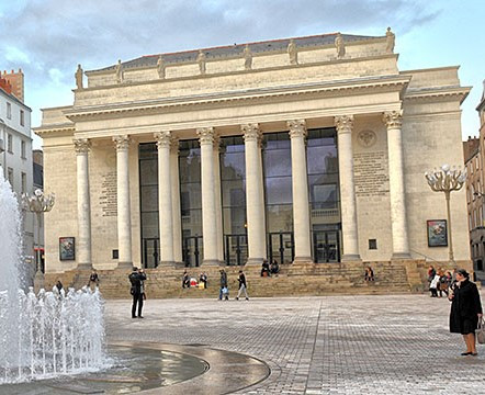 Nantes theatre graslin.jpg