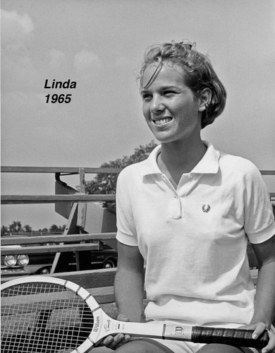Linda Tuero 1965.jpg