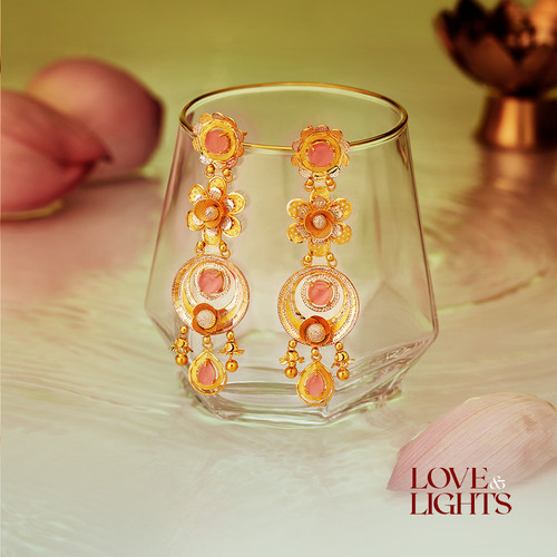 Buy Gold Earrings Online.jpg