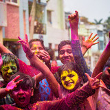holi (3)