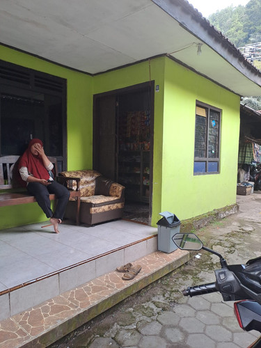 Warung Bu Nurkhasanah.jpg