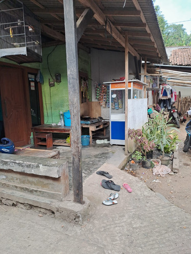 Warung Bu lullu.jpg