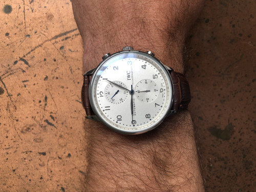 71B77E0F 7990 4779 8EE5 541ECA86E69B.jpg