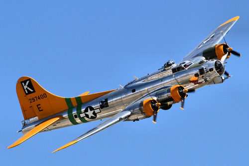 B17 Flying Fortress Chino Airshow 2014 (14112841238).jpg